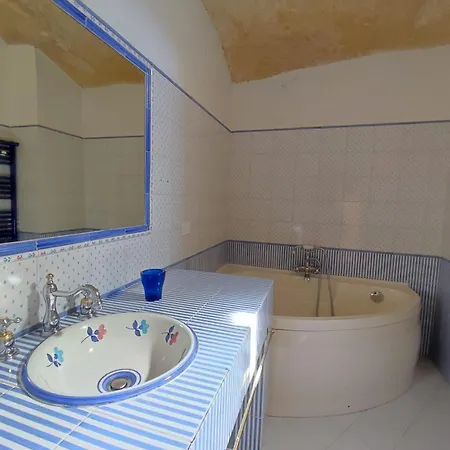 Gasthof Casa Tudor Art Luxury Matera