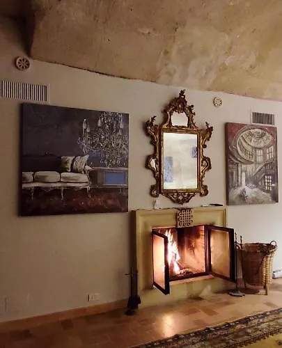 Casa Tudor Art Luxury Affittacamere Matera